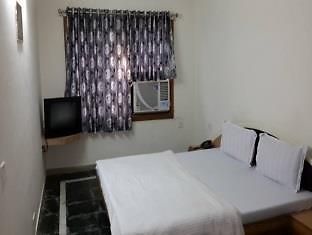 Hotel Sun Shine Gandhinagar Bagian luar foto