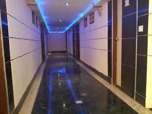 Hotel Sun Shine Gandhinagar Bagian luar foto